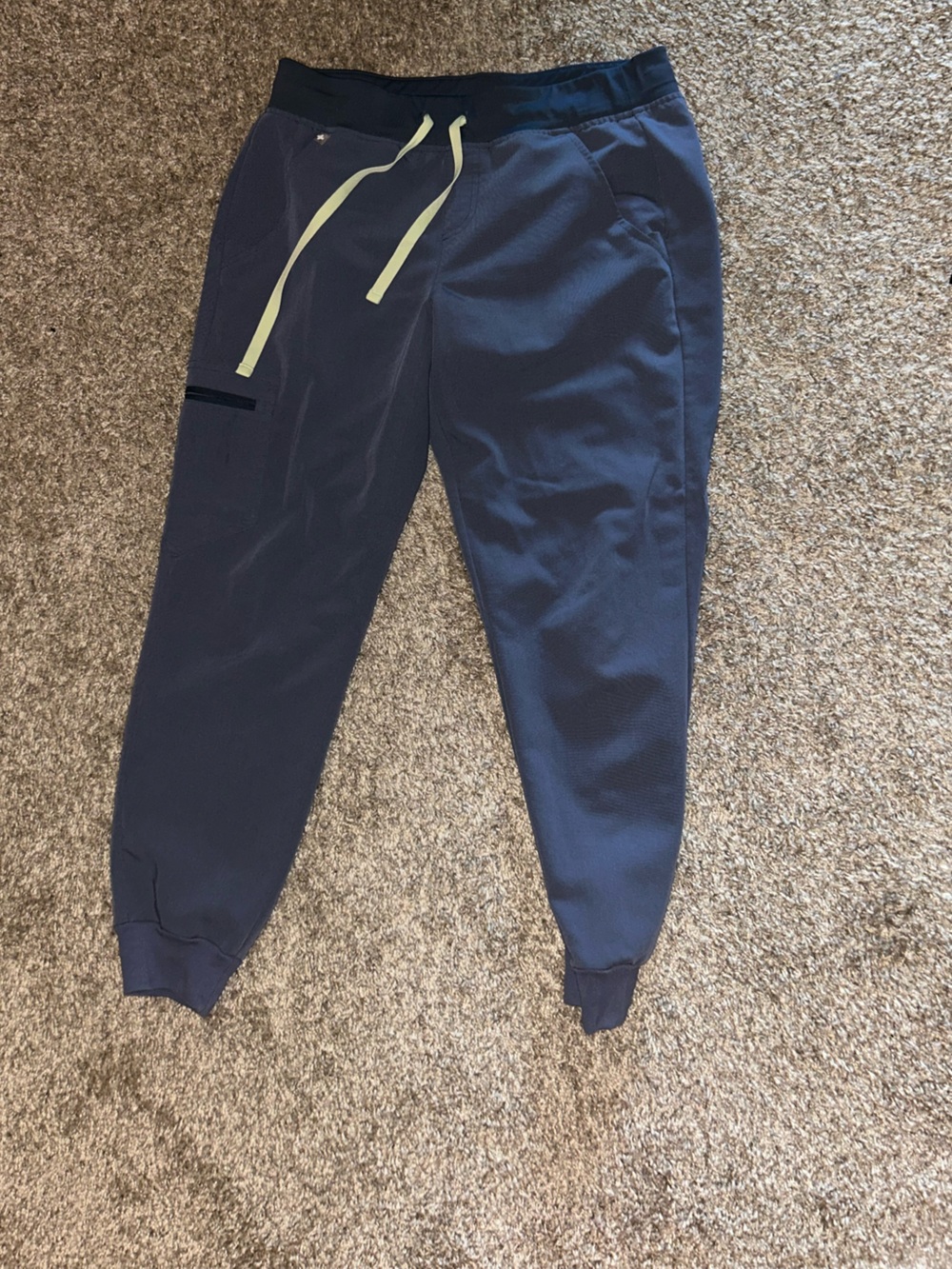 FIGS Joggers small